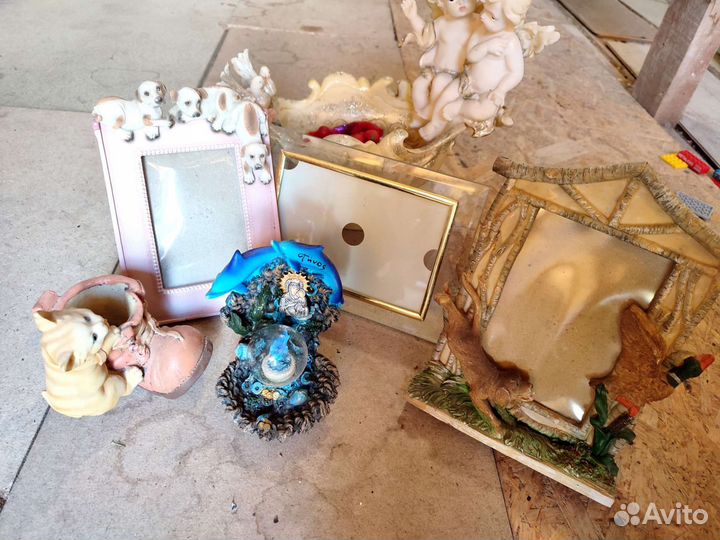 Декоративный фонтан,статуэтка,фоторамки