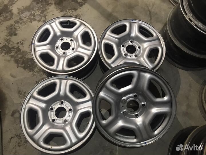 R-16., 5 на 114,2 штампы оригинал Renault