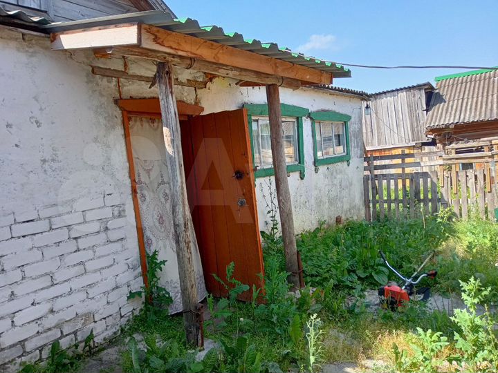 Дом 38 м² на участке 25 сот.