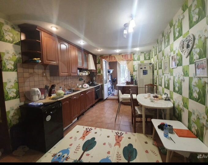 3-к. квартира, 76 м², 4/9 эт.