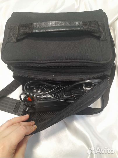 Экшн камера sony NP-F750