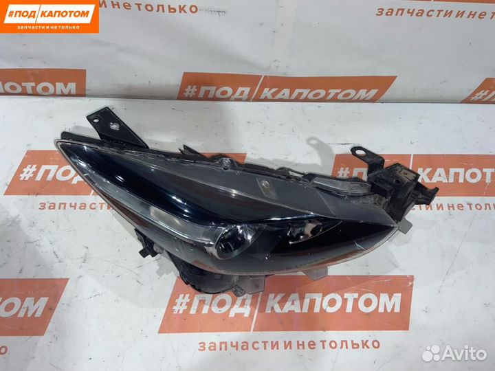 Фара правая Mazda 3 BM рест. 2016 B63B51030