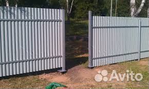 Винтовые и жб сваи под забор из проф. листа