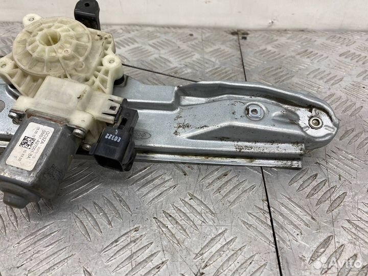 Б/У Стеклоподъемник (Механизм, привод, двери)