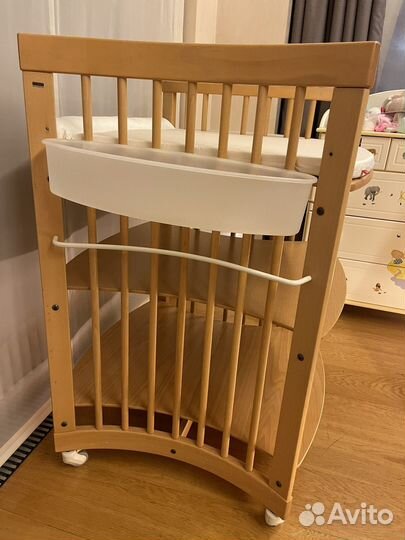 Педенальный столик stokke