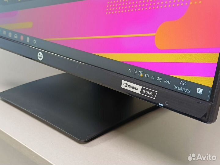 Яркий монитор HP 24