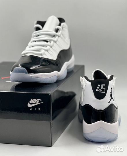 Кроссовки nike air jordan 11 белые