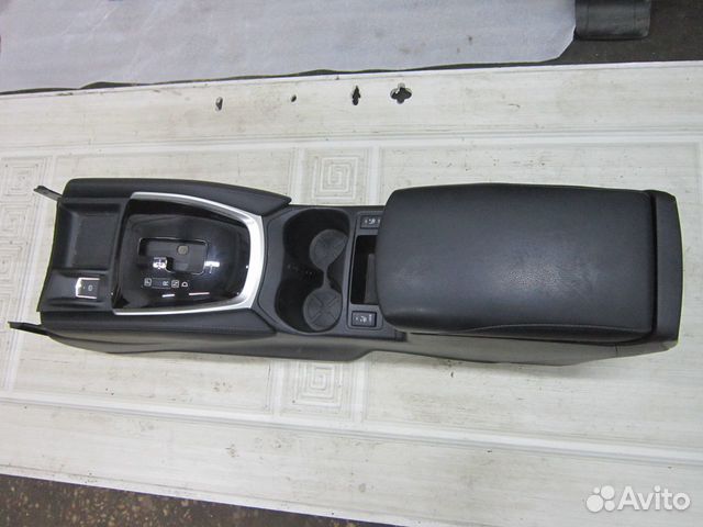 Как снять подлокотник ниссан кашкай j11 Консоль подлокотник Nissan Qashqai J11 с 2014 г купить в Казани Авито