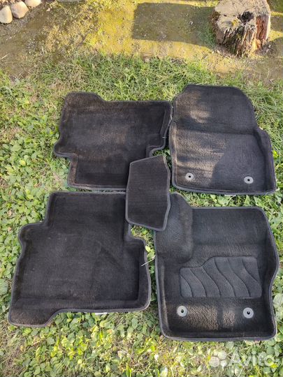 Продам каркасные коврики 3D для Ford Kuga 2016-19