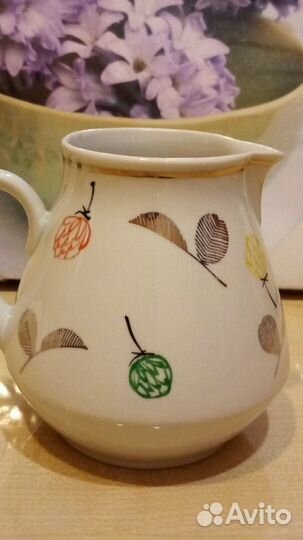 Молочники Пролетарий, Клевер крыжовник Тюльпаны