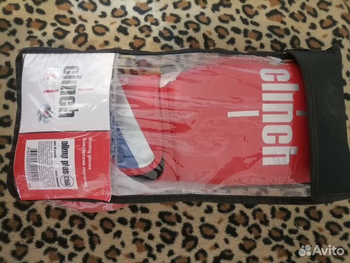 Боксёрские перчатки Clinch из натуральной кожи