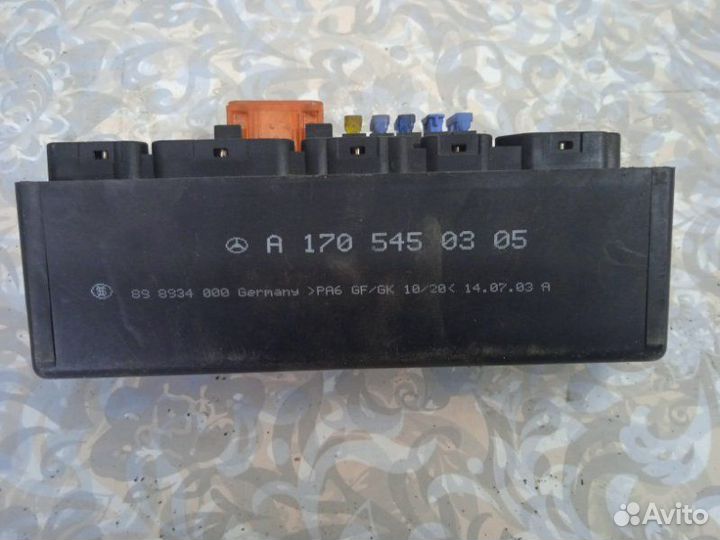 Блок предохранителей Chrysler Crossfire AN 2006