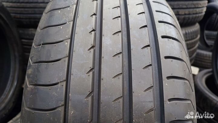 Yokohama Advan Sport V105S 235/35 R20 92Y