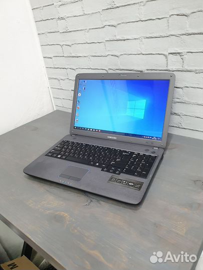 Ноутбук Samsung R530 15.6