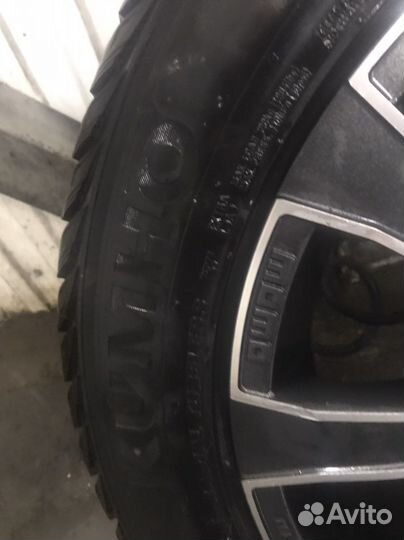 Комплект колес 245/50R18 зима kumho