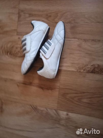 Кроссовки детские adidas