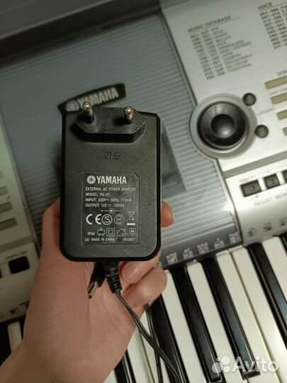 Синтезатор Yamaha psr e403