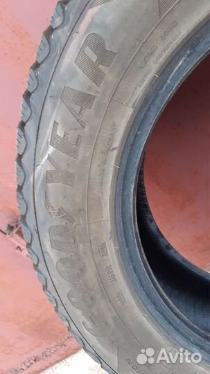 Goodyear UltraGrip Ice Arctic SUV 235/65 R17 108T