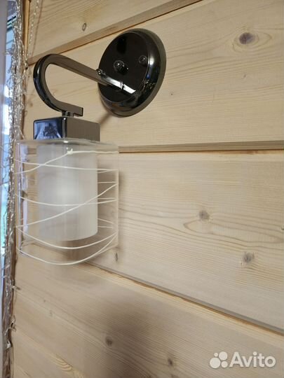 Комплект красивых бра и светильников