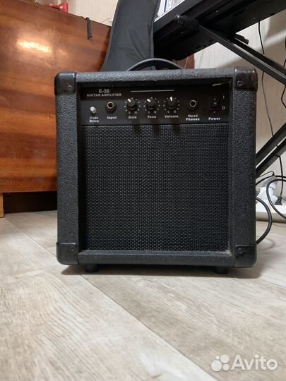 Электрогитара с комбиком