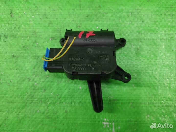 Мотор заслонки печки Porsche Cayenne