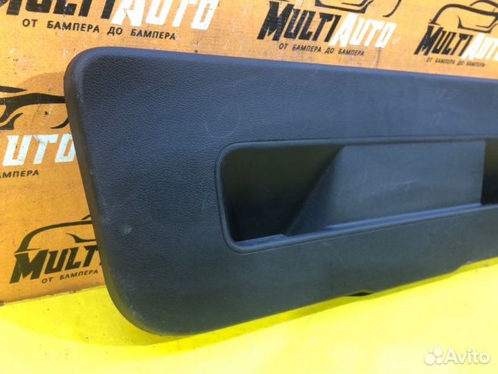 Обшивка крышки багажника Volkswagen Polo 5 седан