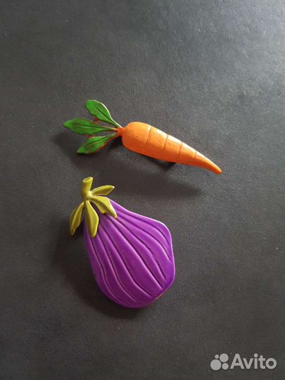 Винтажные американские броши