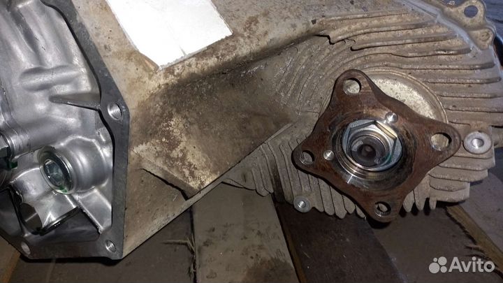 Раздатка Toyota Land Cruiser 200, 4.7 2uzfe