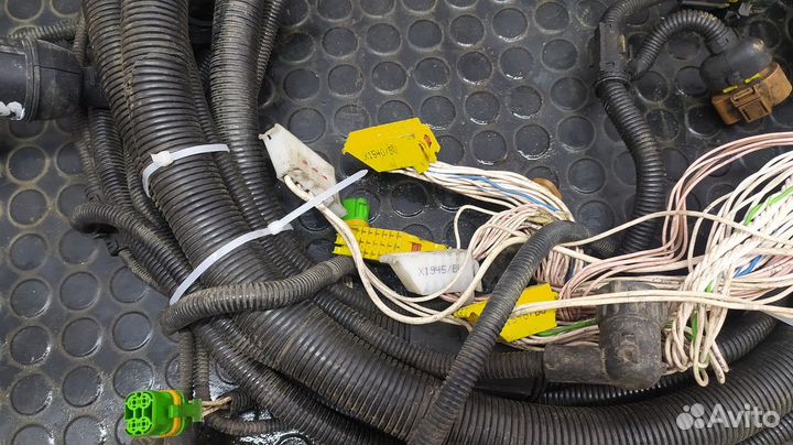 81254585053 Проводка шасси основная