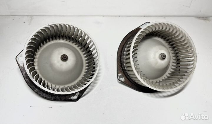 Моторчик печки Mazda 626