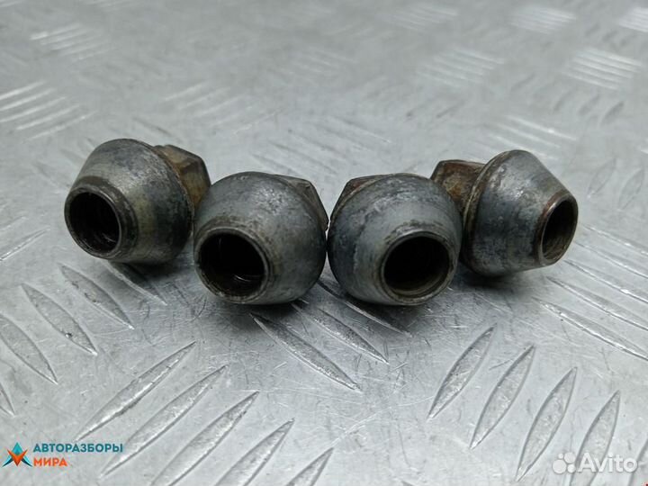 Болт колесный Ford Fiesta 6 2009 6L2Z1012BA