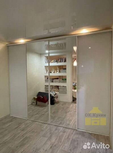 Шкаф двухстворчатый