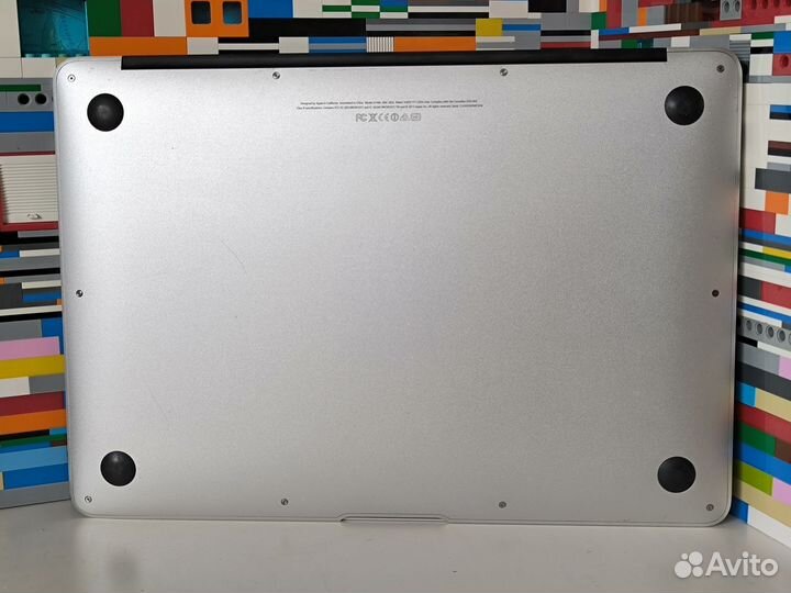 Apple MacBook Air 13 2013 иногда полосит дисплей