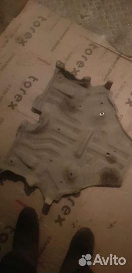 Защита картера двигателя mercedes c 180