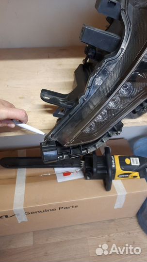 Фара левая Toyota Land Cruiser Prado