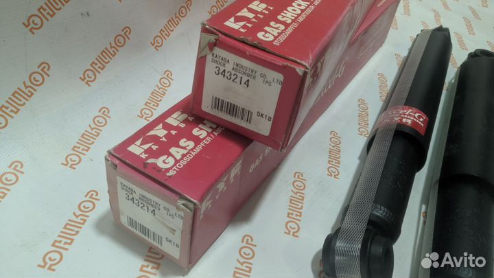 Амортизатор Mazda E Series Nissan Pick Up