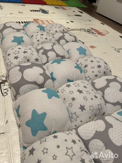 Бортики в детскую кроватку бонбон