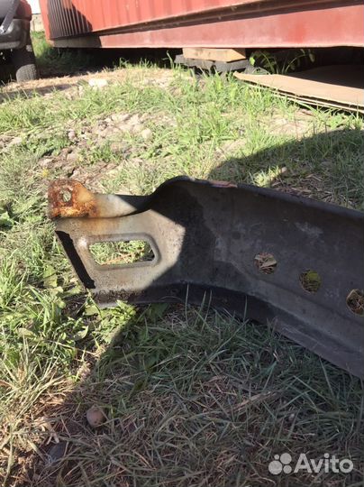 Передний усилитель бампера шевроле нива