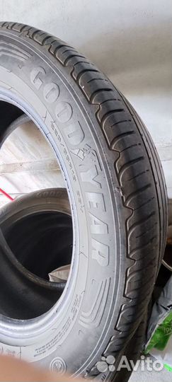 Goodyear EfficientGrip 225/55 R19 99V