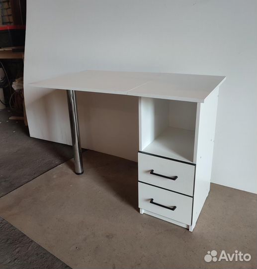 Стол для маникюра