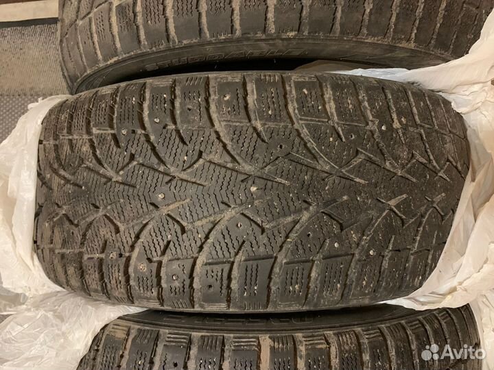 Toyo Observe G3-Ice 215/50 R17 91T