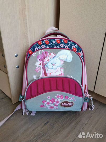 Школьный рюкзак для девочки