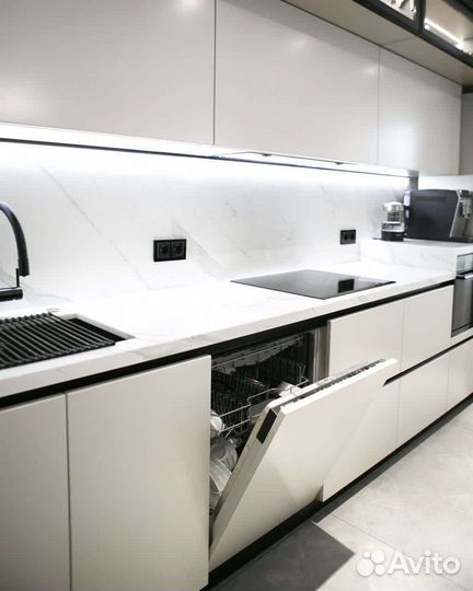 Кухня на заказ замер бесплатный