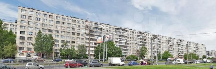 Магазин, салон-услуги коммерческое помещение 66 м²