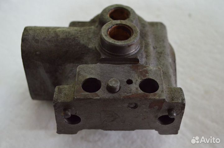 Корпус нагнетающей секции масл. насоса в сб. 236-1