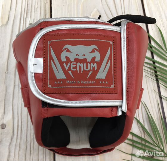 Боксерский шлем Venum
