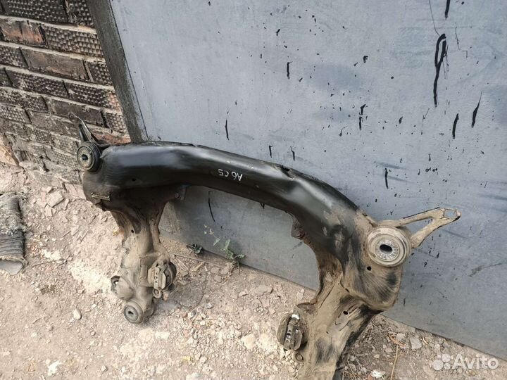 Подрамник/балка передняя Audi A6 C5. 2,5 TDI