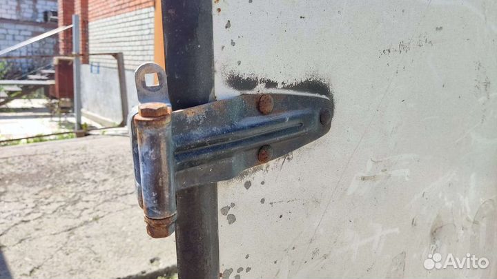 Задание двери на фургон