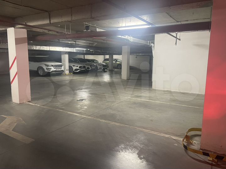 Машиноместо, 17 м²