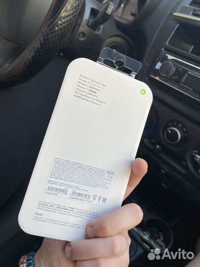 Чехол на iPhone 11